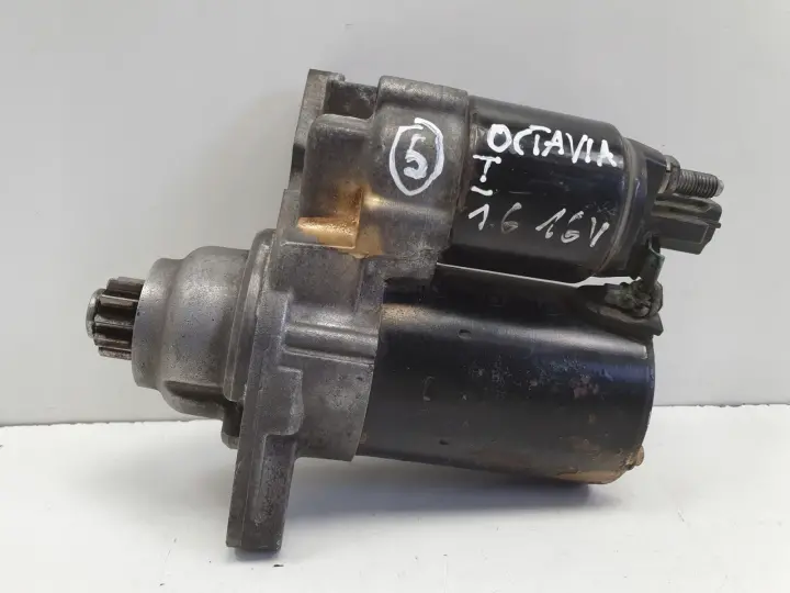 Skoda Octavia II 1.6 FSI ROZRUSZNIK bosch 0001120406