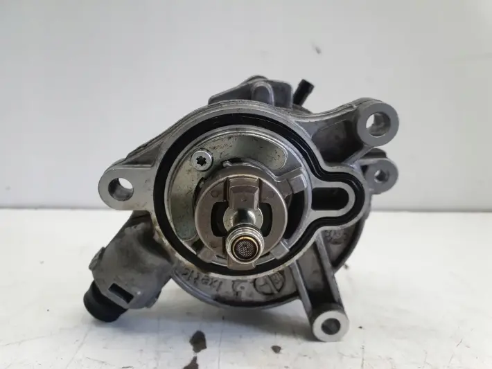 Volvo S60 II V60 2.0 D4 POMPA VACUM wakum 31375107