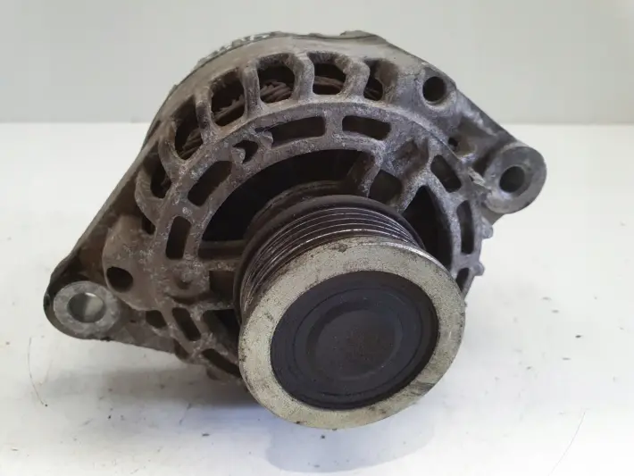 Opel Vectra C 1.9 CDTI ALTERNATOR denso 93169028 105A