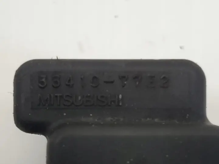 Suzuki Vitara I 2.0 16V CEWKA ZAPŁONOWA 33410-77E2