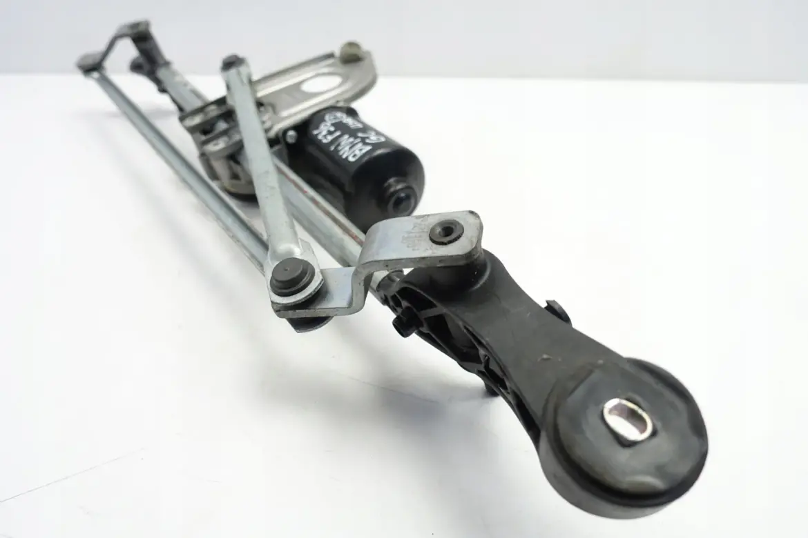 BMW F36 Gran Coupe MECHANIZM PRZEDNICH WYCIERACZEK