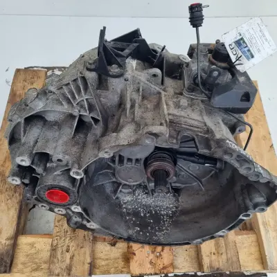 Volvo S60 II V60 2.0 D4 SKRZYNIA BIEGÓW manualna EU1R-7002-TEE 1285297