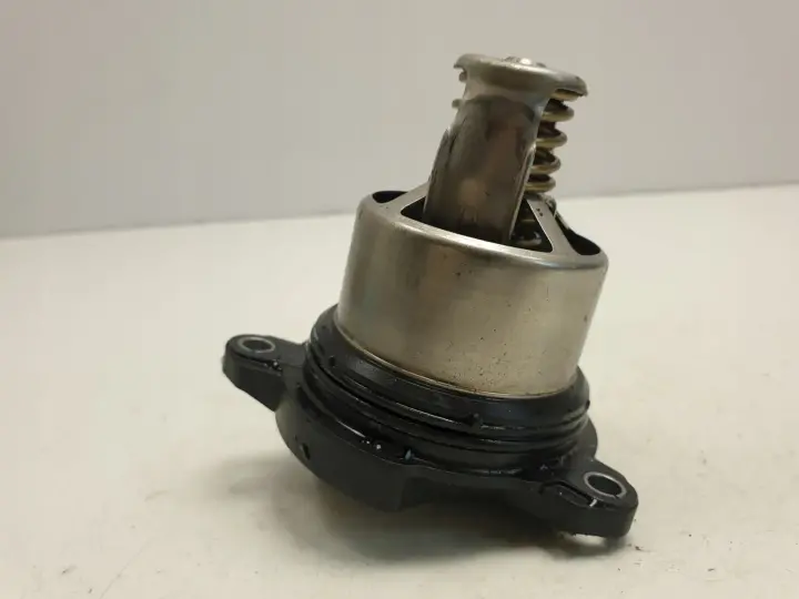 Audi A5 S5 3.0 TFSI TERMOSTAT 06M121115G