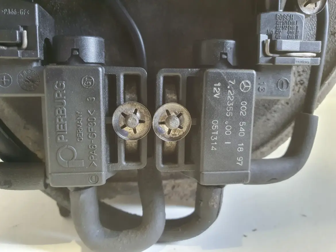 Mercedes W251 3.0 V6 KOLEKTOR SSĄCY A2721402401