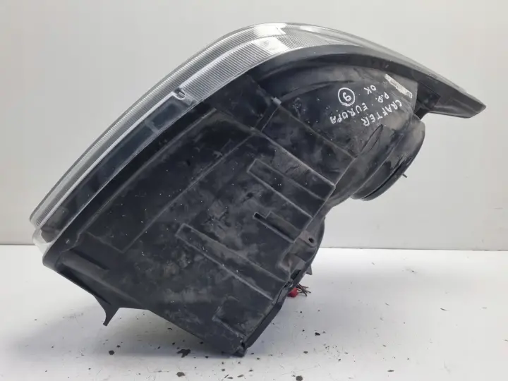 VW Crafter PRZEDNIA LAMPA PRAWA prawy przód EUROPA
