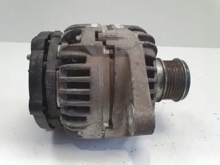 Opel Vectra C 1.9 CDTI ALTERNATOR BOSCH