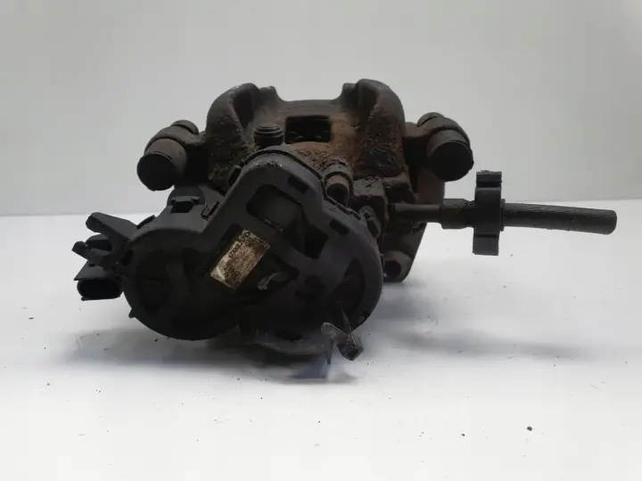 Volvo V60 XC60 II TYLNY ZACISK HAMULCOWY lewy tył 31687554