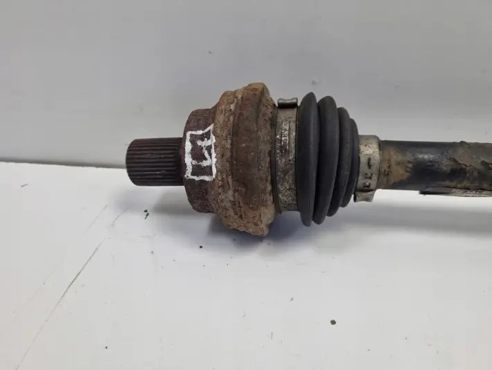 Audi A3 8P VW 2.0 TDI LEWA TYLNA PÓŁOŚ półośka lewy tył 1K0501203D