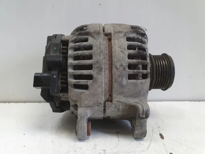 VW Polo V 1.6 TDI ALTERNATOR 06F903023F 140A bosch