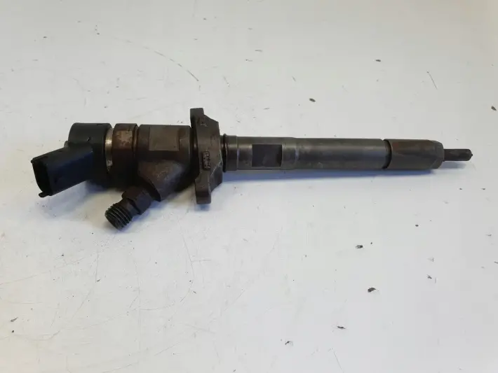 Ford Focus MK2 II 1.6 TDCI WTRYSKIWACZ wtrysk 0445110239