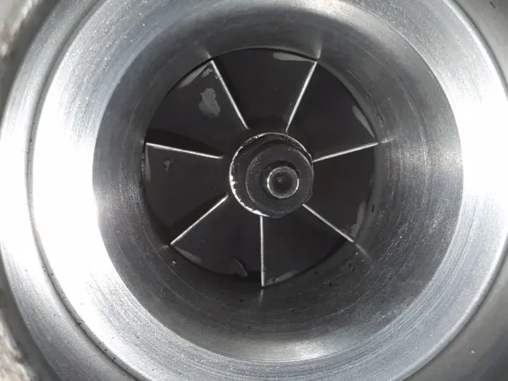 Volvo V60 II 2.0 D4 TURBOSPRĘŻARKA turbo 32240493 32240494 31491217