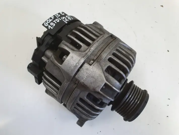 VW Golf IV 1.9 TDI ALTERNATOR 038903023K 70A bosch