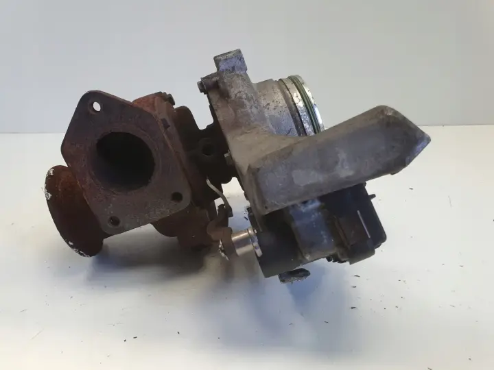 BMW E87 E90 E91 2.0 D N47 TURBOSPRĘŻARKA turbo 7810189C