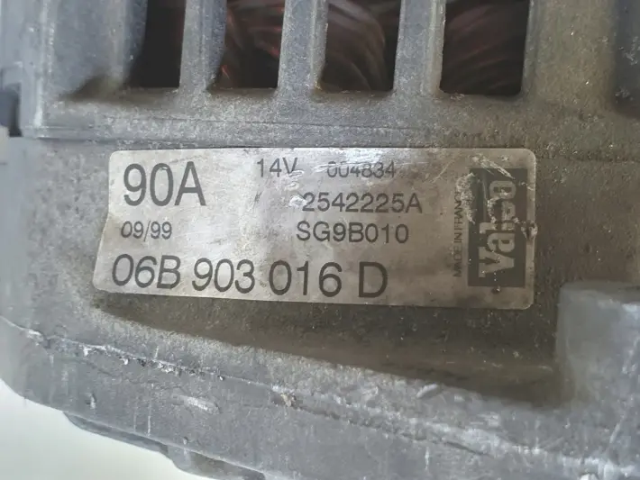 Audi A6 C5 VW Passat B5 1.8 T ALTERNATOR Valeo 06B903016D 90A