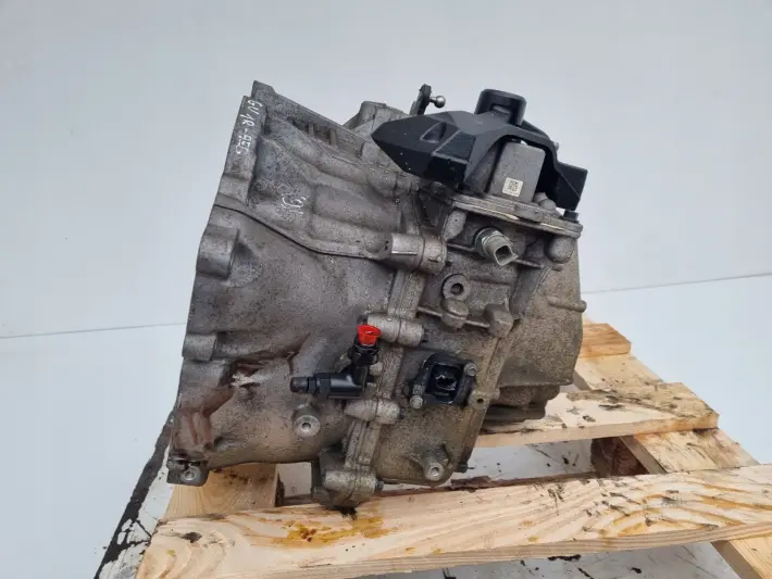 Volvo S60 II V60 2.0 D4 SKRZYNIA BIEGÓW manualna GU1R-7002-AEC