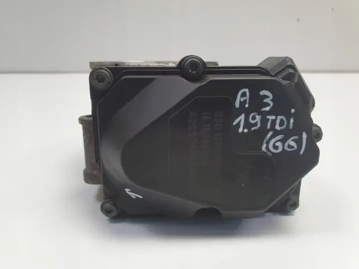Audi A3 II 8P 1.9 TDI PRZEPUSTNICA 03G128063M