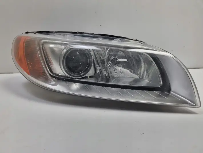 Volvo S80 II V70 III 06-16r PRZEDNIA LAMPA PRAWA PRAWY PRZÓD skręt 31214169