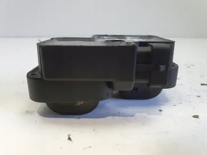 Mercedes W169 1.7 8V CEWKA ZAPŁONOWA 0221503035