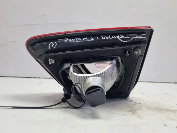 Renault Kadjar TYLNIA TYLNA LAMPA LEWA lewy tył kierowcy w klapę 265550151R