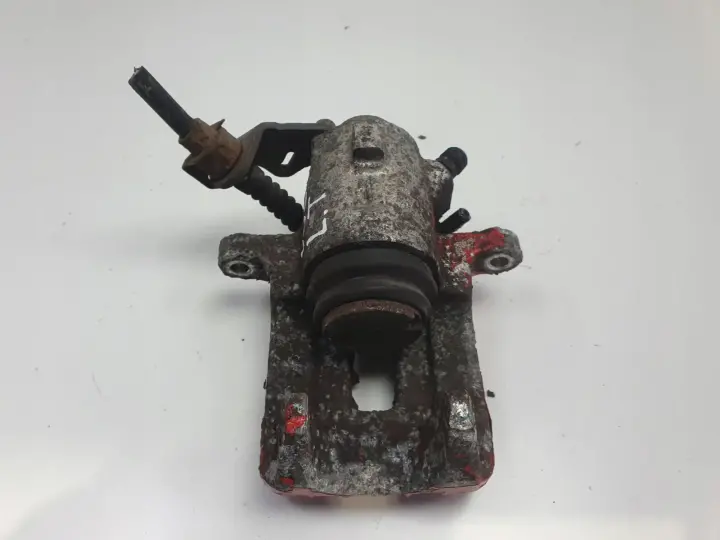 VW Golf IV Bora Audi A3 Toledo II LEWY ZACISK HAMULCOWY tył kierowcy Lucas