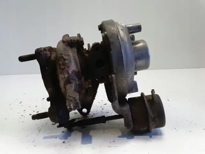 VW Golf IV 1.9 TDI TURBOSPRĘZARKA turbo 028145701Q