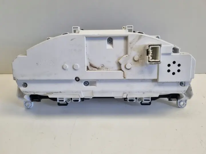 Volvo VOLVO S60 II V60 I Diesel LICZNIK ZEGARY Europa 31327747