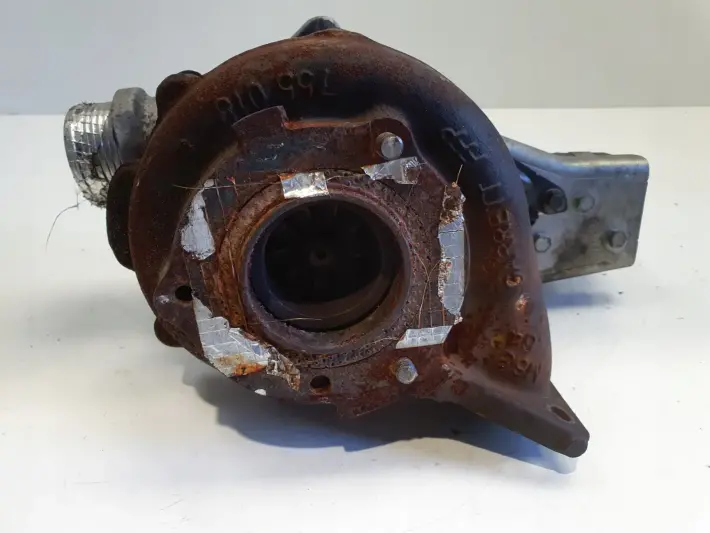 Volvo S80 II S60 I V70 II 2.4 D5 TURBOSPRĘŻARKA turbo 30757080