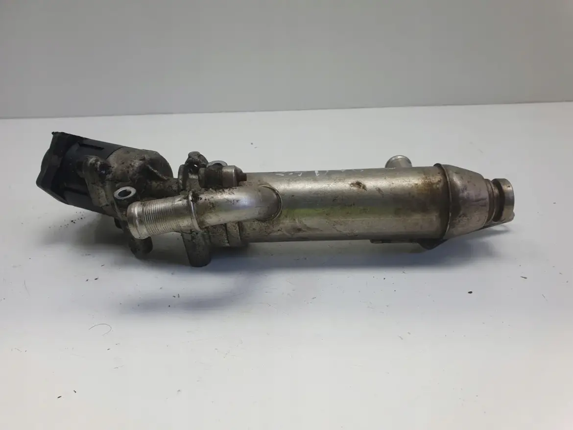 Jaguar XF 2.7 D CHŁODNICZKA SPALIN zawór egr
