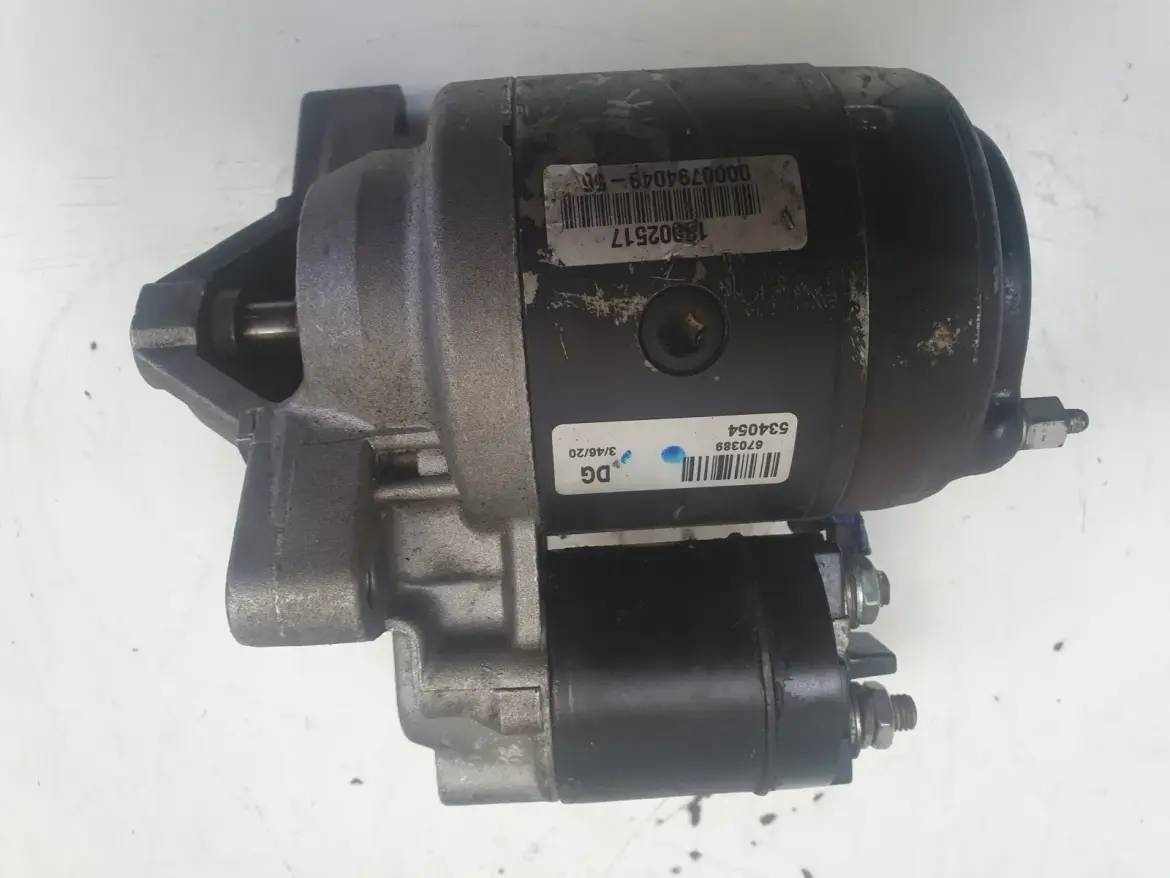 Peugeot 106 1.1 ROZRUSZNIK valeo 534054B