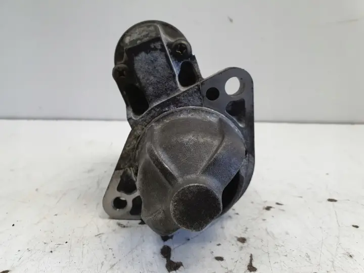 Nissan Pixo 1.0 12V 08-13r ROZRUSZNIK 31100M68K1