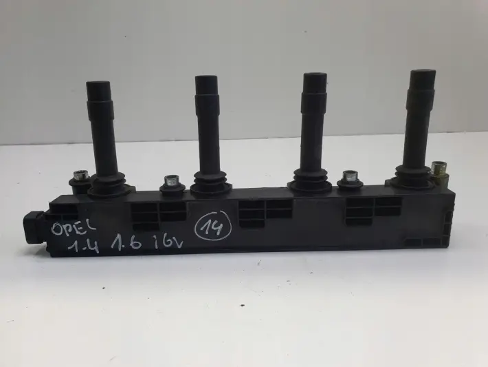 Opel Astra II G 1.4 1.6 16V CEWKA ZAPŁONOWA 0040100259 beru