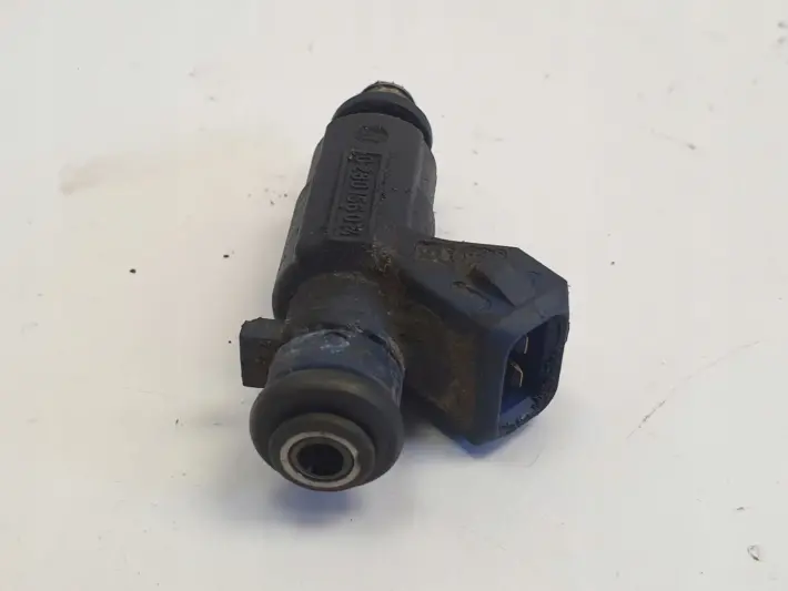 Mercedes W203 2.6 V6 WTRYSKIWACZ 0280156014