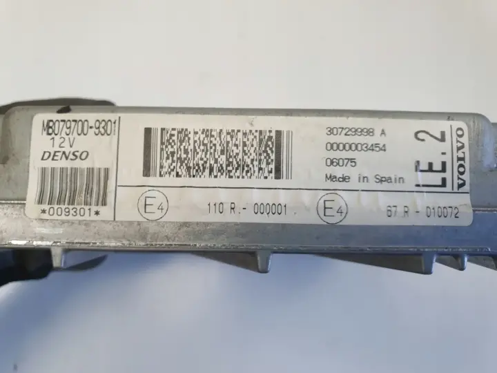 Volvo V70 II 2.4 I KOMPUTER SILNIKA sterownik 079700-9301 30729998A
