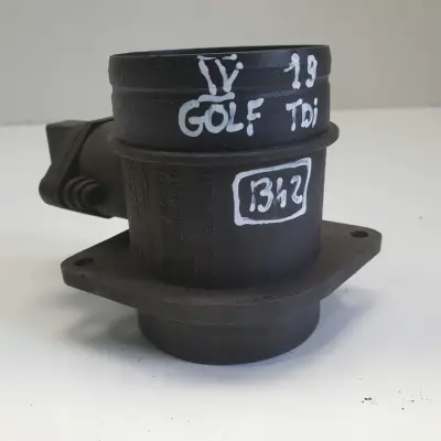 VW Golf IV 1.9 TDI PRZEPŁYWOMIERZ POWIETRZA 0281002531 038906461B