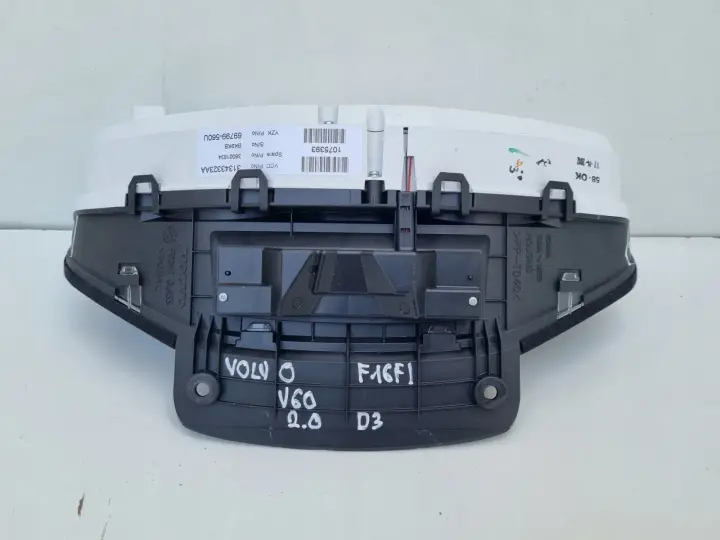 Volvo S60 II V60 I 2.0 D diesel LICZNIK ZEGARY 31343323AA Europa
