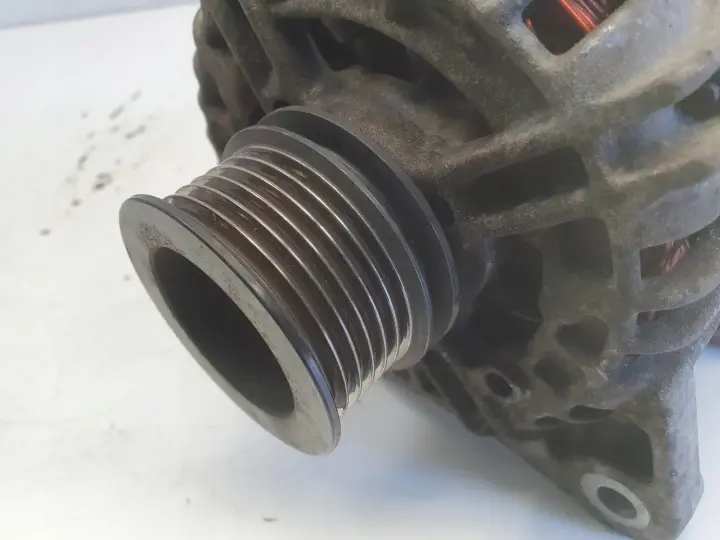 Clio III 1.6 16V ALTERNATOR 0124425034 120A bosch