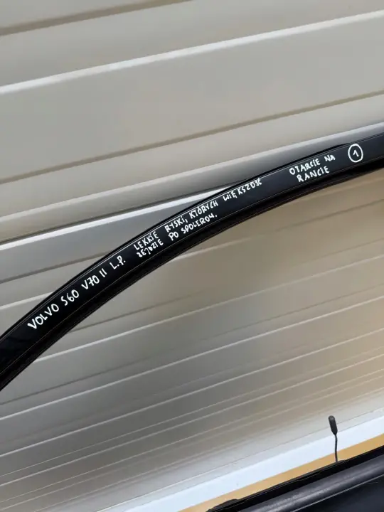 Volvo S60 V70 II 00-09r PRZEDNIE DRZWI LEWE lewy przód EUROPA