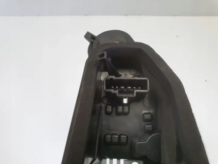 Peugeot 207 lift WKŁAD TYLNEJ LAMPY Prawy tył VP9PXFX-13N004-A