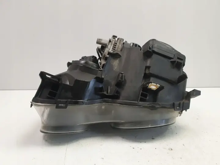 BMW E46 Compact XENON PRZEDNIA LAMPA PRAWA przód