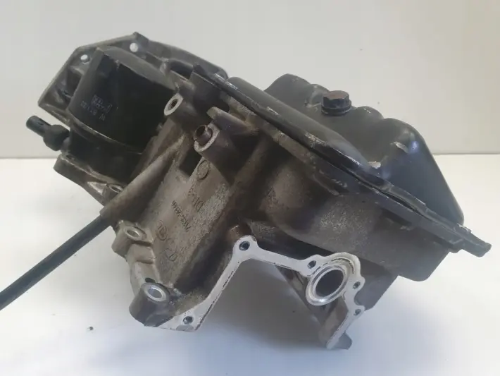 Hyundai i30 1.4 1.6 16V MISKA OLEJOWA oleju 21135-2B000