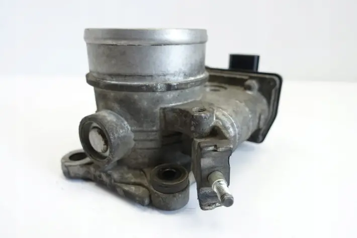 Isuzu NQR 5.2 D PRZEPUSTNICA NAS090-04