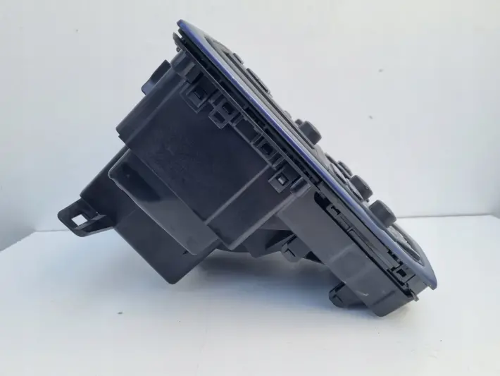 Volvo S60 I V70 II XC70 RADIO CD Radioodtwarzacz HU-650 panel klimatyzacji
