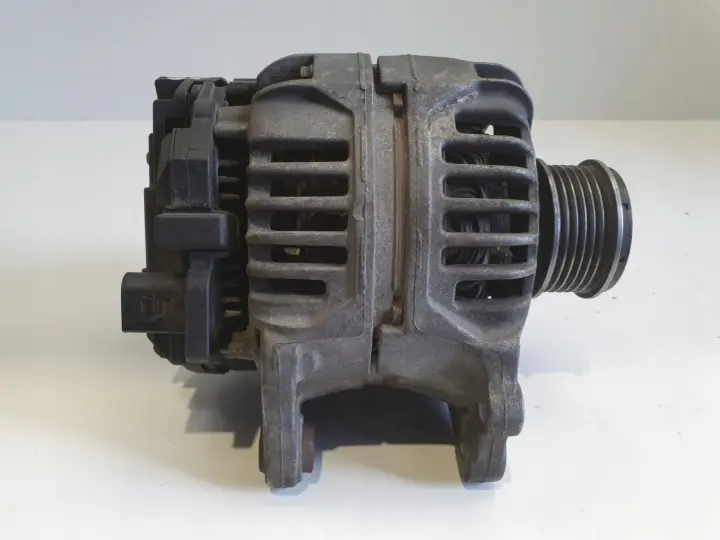 Audi A3 8L Golf IV 1.9 TDI ALTERNATOR 0123515021 038903023L 90A