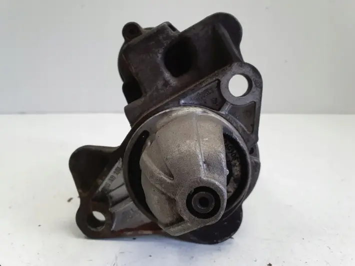 Mini One R50 R53 1.6 16V ROZRUSZNIK bosch 0001106019