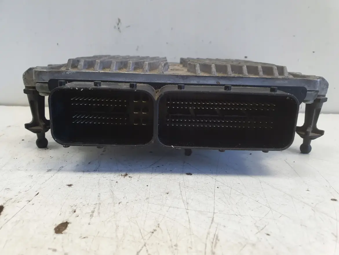 Mercedes SLK R171 3.0 V6 STEROWNIK SILNIKA komputer A2721533391