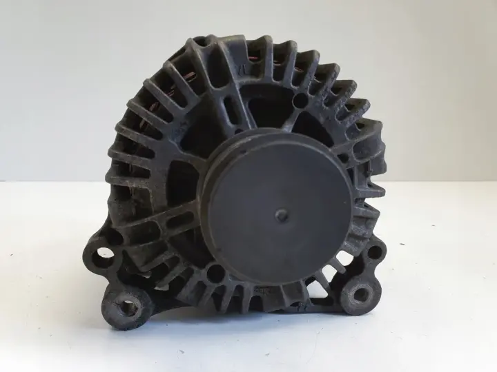 Audi A4 B7 2.0 TDI ALTERNATOR 06F903023H valeo 140A