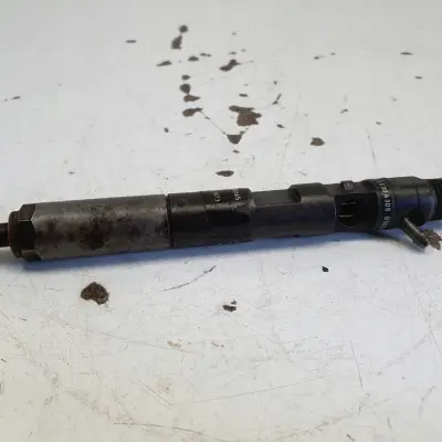 Renault Megane II 1.5 DCI WTRYSKIWACZ wtrysk 8200206565