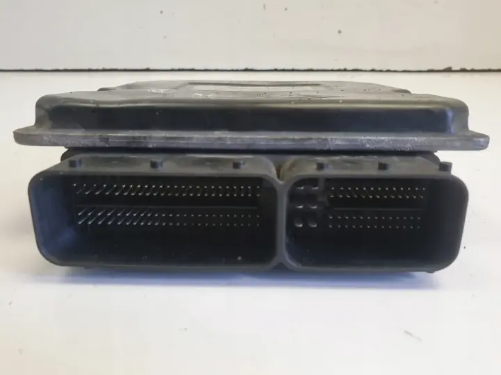 Mercedes W203 1.8 K STEROWNIK SILNIKA A2711534979