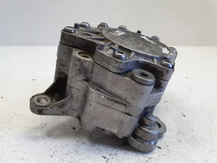 Audi A4 B7 2.0 TDI POMPA VACUM wakum 03G145209