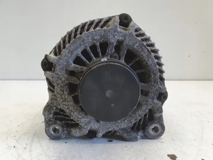 Renault Megane III Scenic III 1.5 DCI ALTERNATOR 8200960533 210A